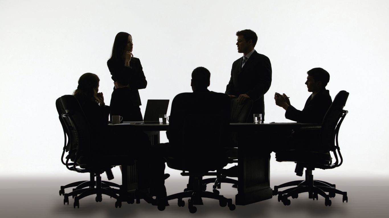 meeting vinyl wrapping